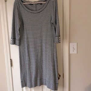Banana Republic dress with 3/4 sleeves  L